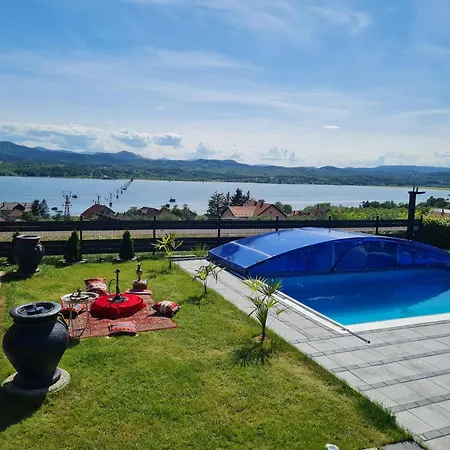 Vienna Rem * Lukavac (Tuzla)