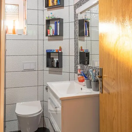 Vienna Rem * Lukavac (Tuzla)